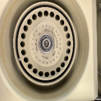 Beckman Coulter Microfuge 18 Centrifuge image 1